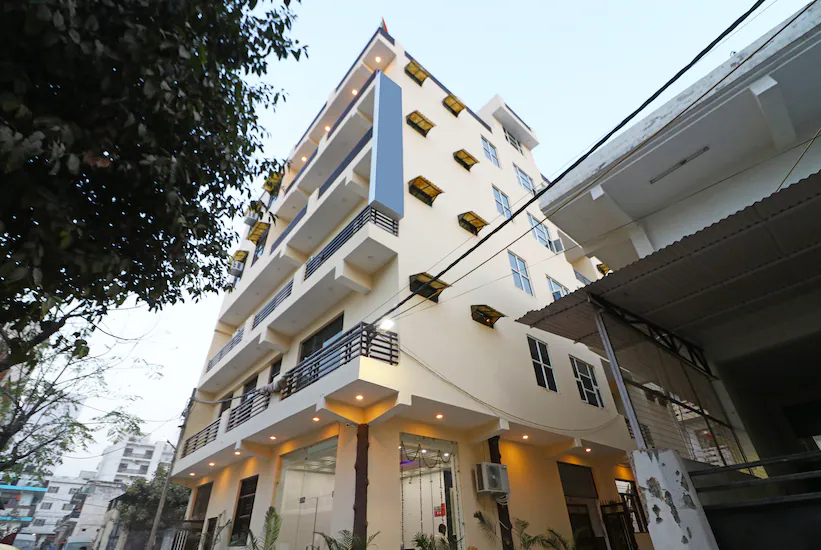 Hotel Airlift in Delhi