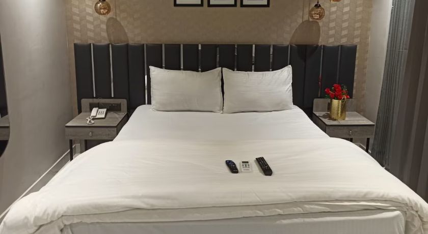 Azora By Cherish in Delhi
