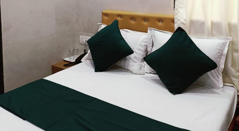 Sapphire Hotel in Mumbai